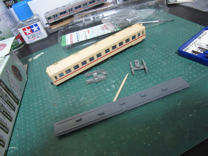 鉄コレ・小田急キハ5000／キハ5100（一話完結） : 赤い電車は