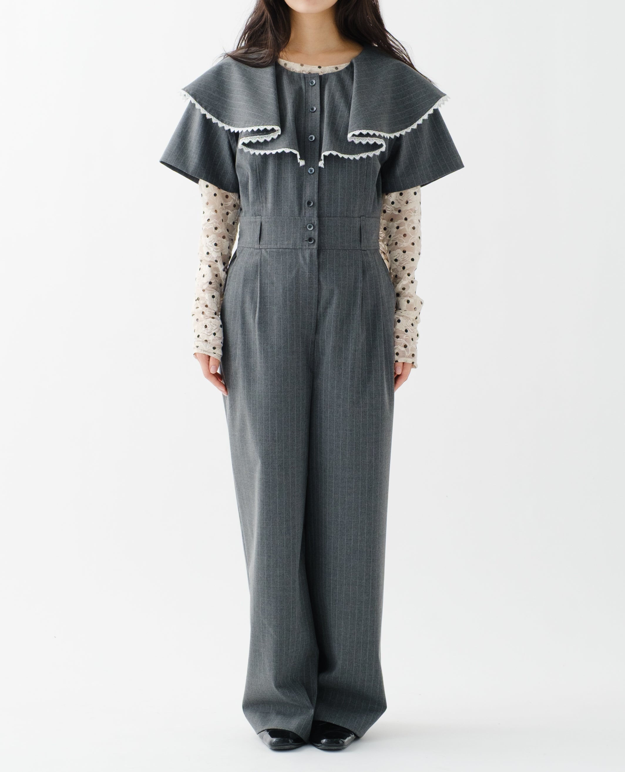 Ruffle collar romper