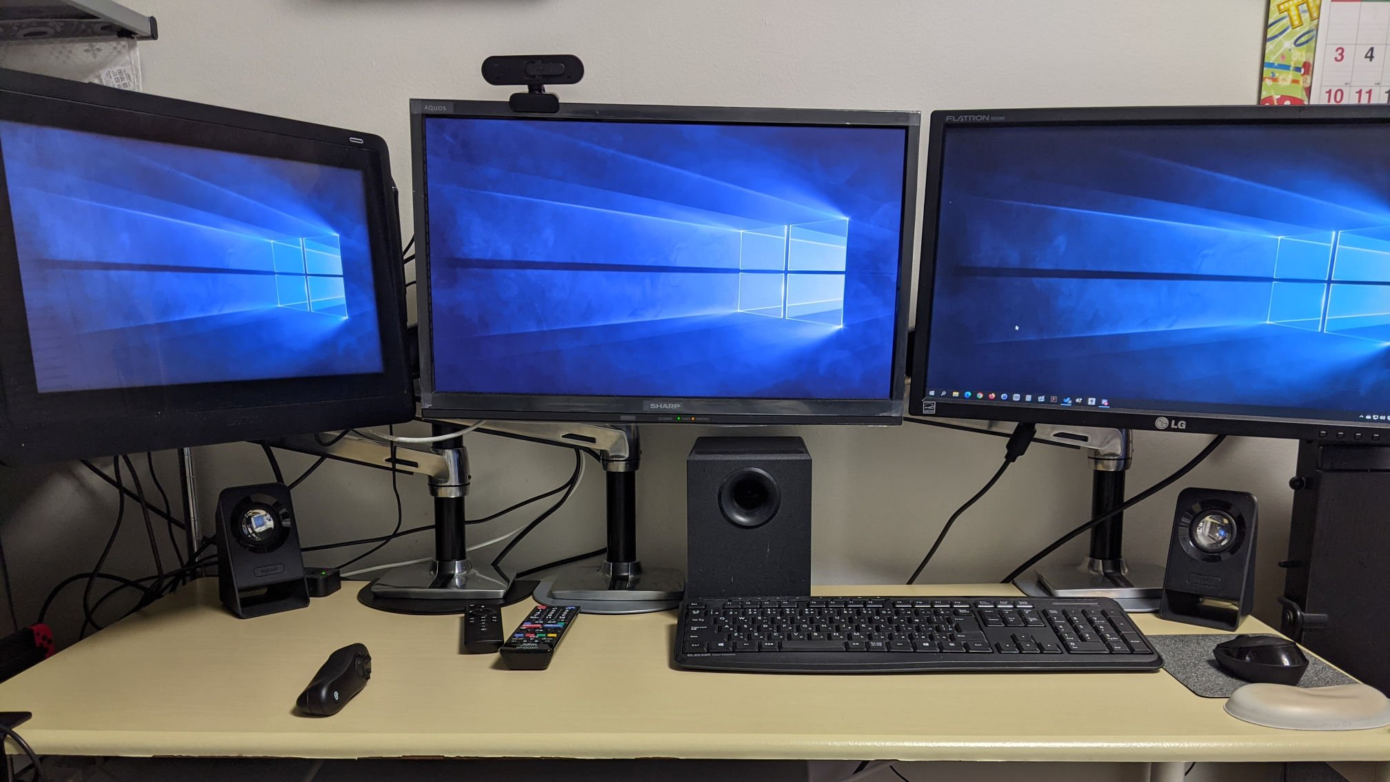 液タブ用のモニタアームを買いました | seyjoh studio blog