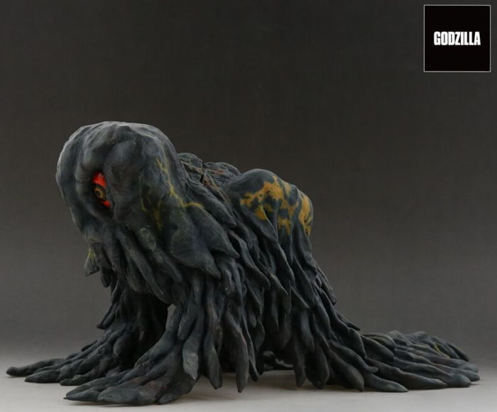 エクスプラスの［東宝大怪獣シリーズ］より「ヘドラ(上陸期)四つん這い