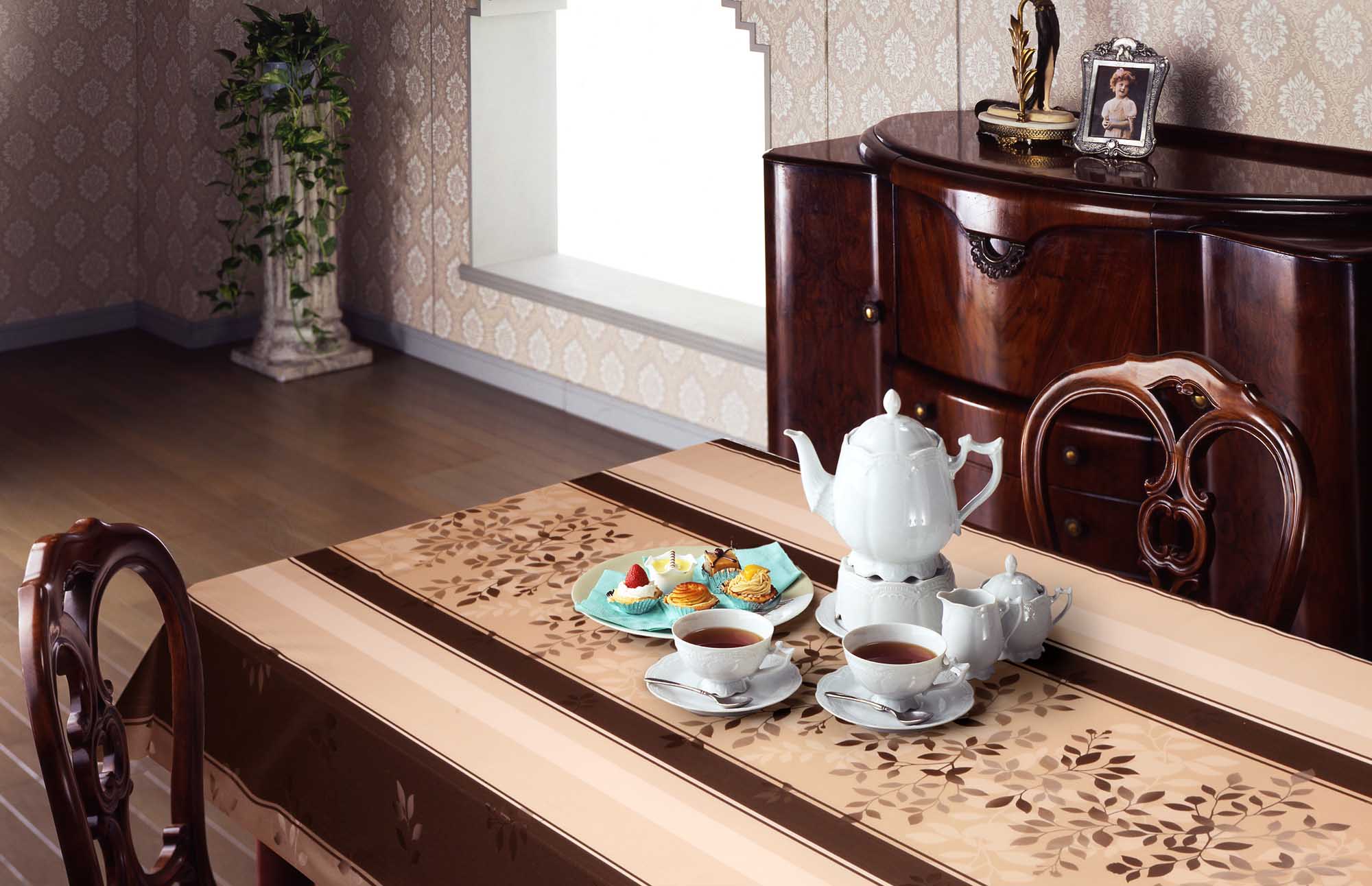 テーブルクロス MGPL－121 ライトブラウン （幅 約135cm