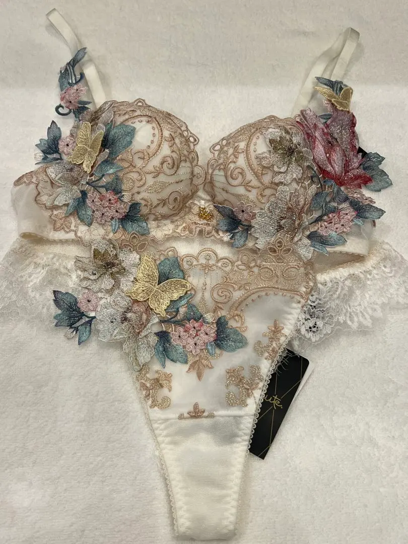 2026年最新】サルート 店舗限定 c65の人気アイテム - メルカリ