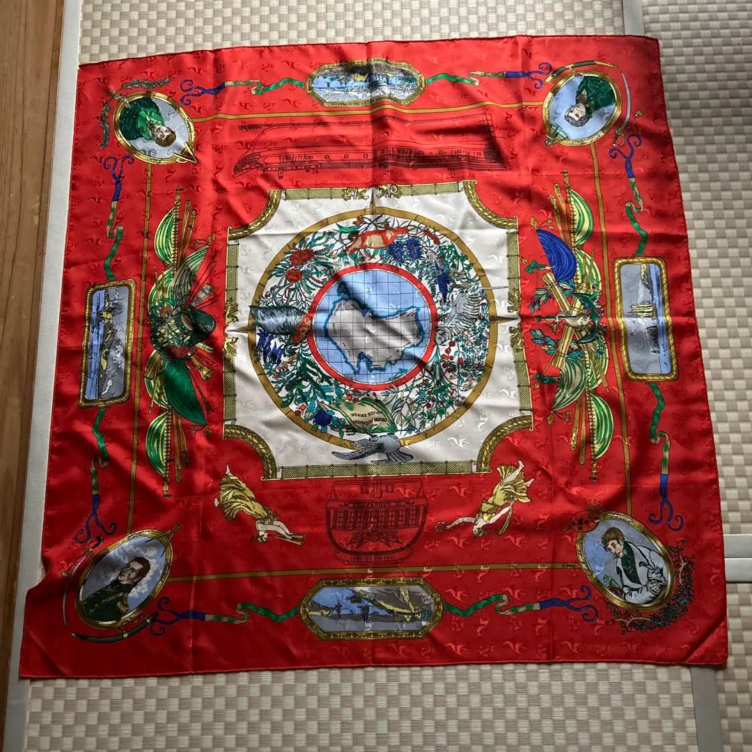 2026年最新】エルメス 三角 スカーフの人気アイテム - メルカリ