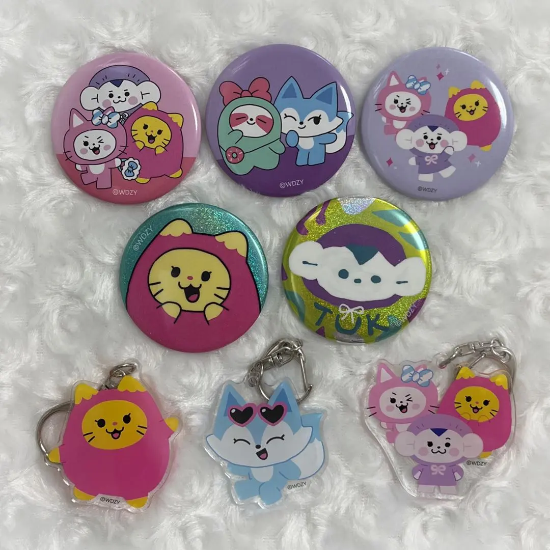 2026年最新】itzy缶バッチの人気アイテム - メルカリ