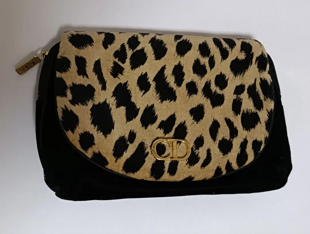 2026年最新】dior ポーチ ヒョウ柄の人気アイテム - メルカリ