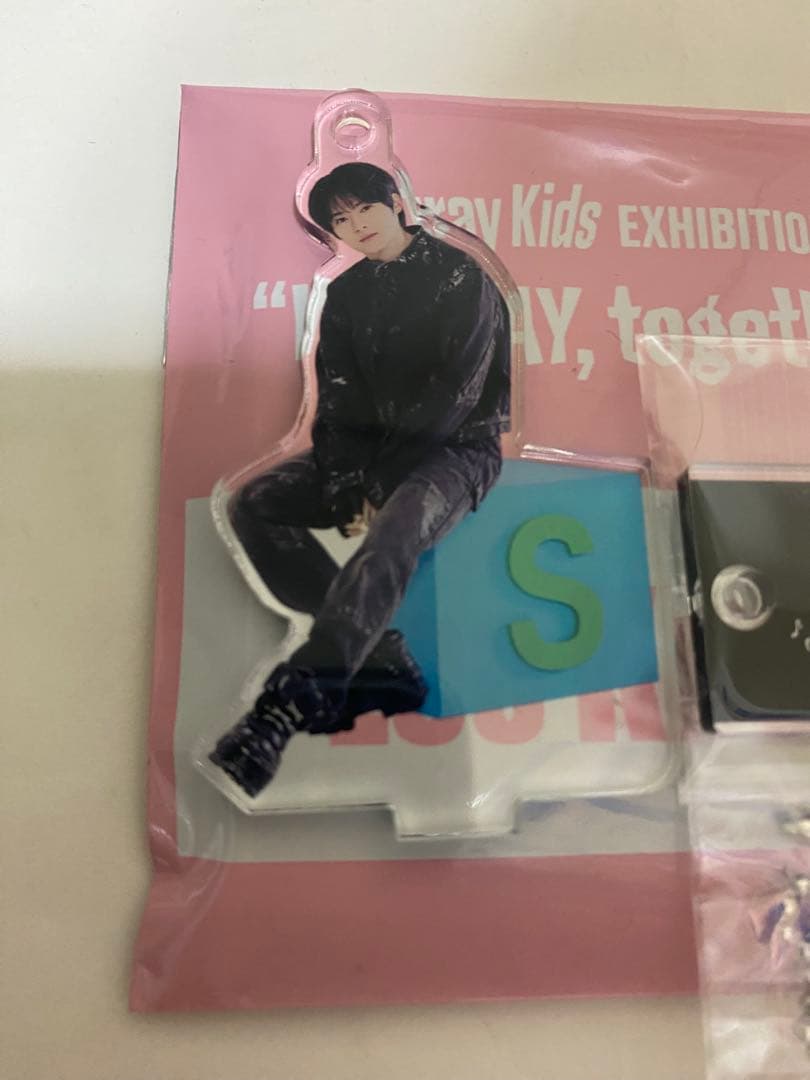 StrayKids EXHIBITION LeeKnow リノ アクスタ 展覧会 - メルカリ