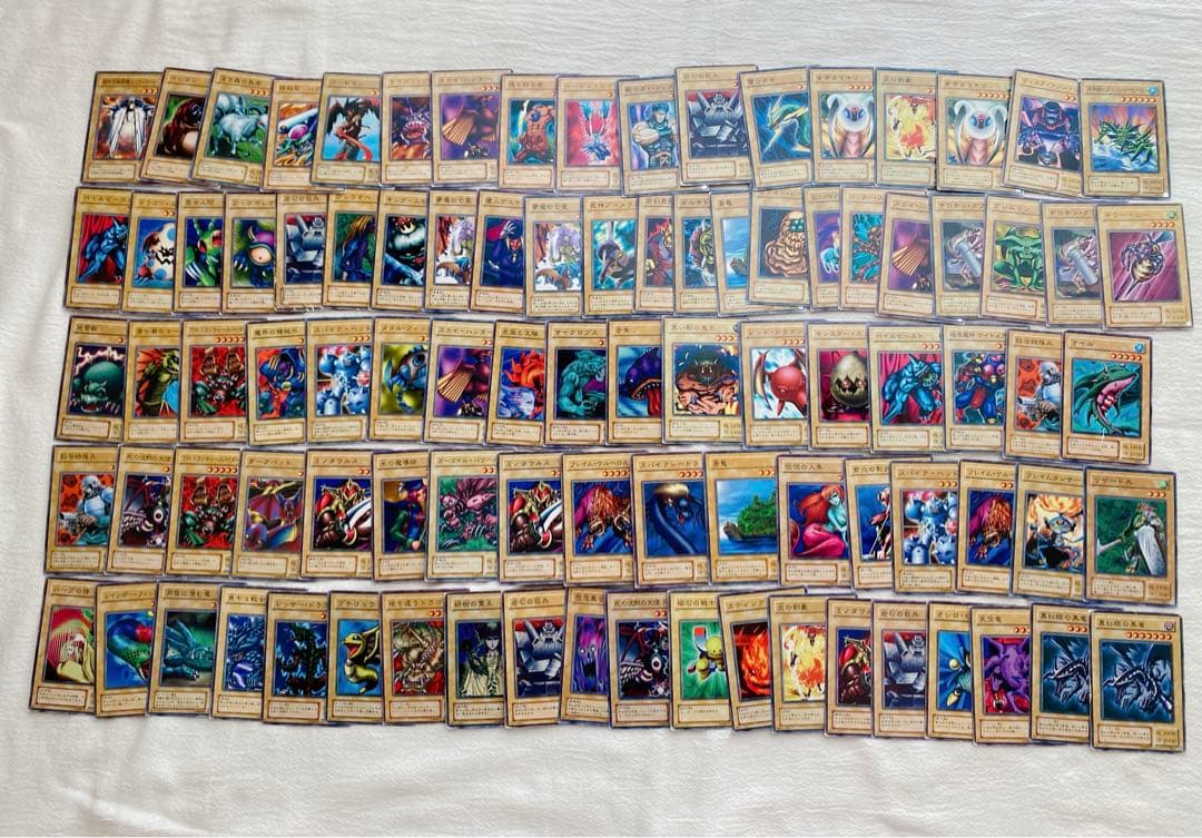 【SALE！！】遊戯王カード　まとめ売り　7949枚！！