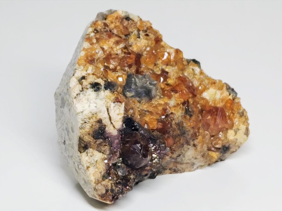 スペサルチン 60g 柘榴石 ガーネット 鑑賞石 原石 自然石 誕生石 鉱物鉱石