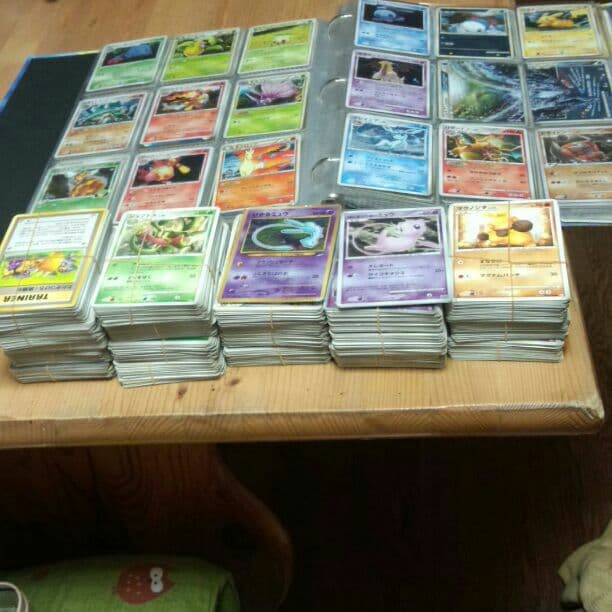 ！ポケモンカード1100枚以上メダル3枚