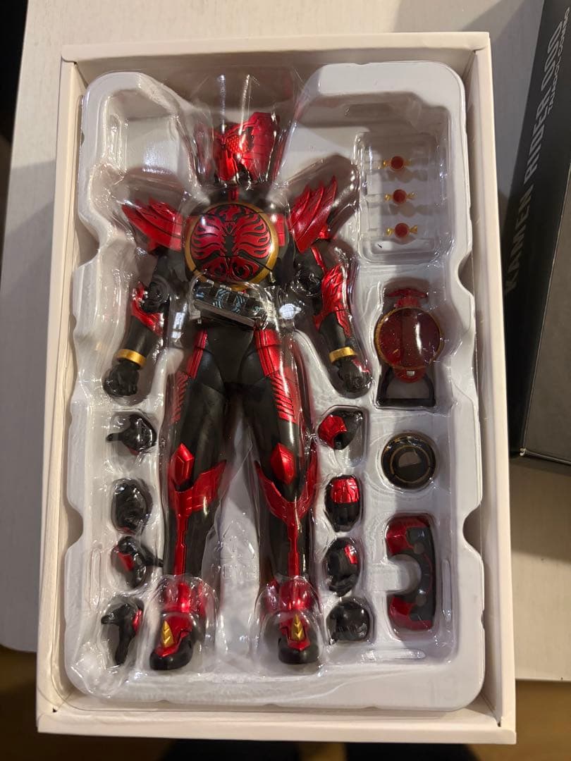 M*e様 BANDAI 仮面ライダー フィギュアーツ　オーズ　タジャドル　真骨彫