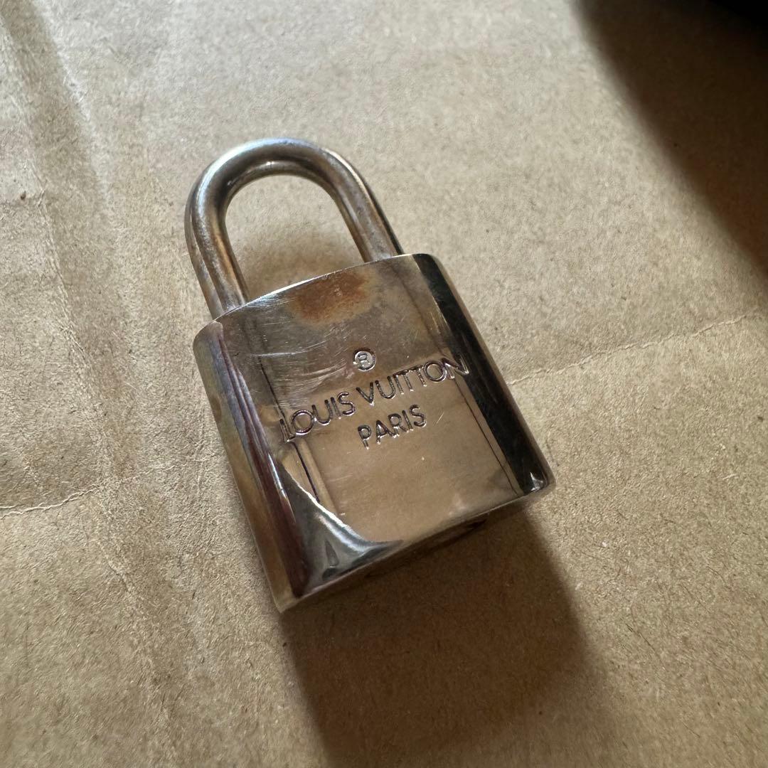ルイヴィトン カデナ 鍵 クロシェットセット LOUIS VUITTON