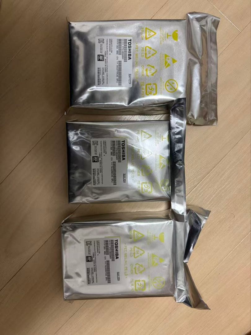 TOSHIBA HDD. 2TB.3台 Toshiba Mars C 2TB DT01ABA200V SATA 3.5