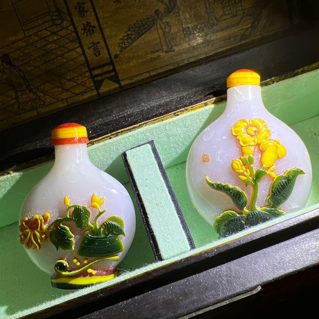 中国古玩　乾隆ガラス鼻煙香　木箱付　高さ約7㎝　東Y8-0122☆2F 中国古玩 乾隆ガラス鼻煙香 木箱付 高さ約7㎝ 東Y8-0122☆2F - メルカリ