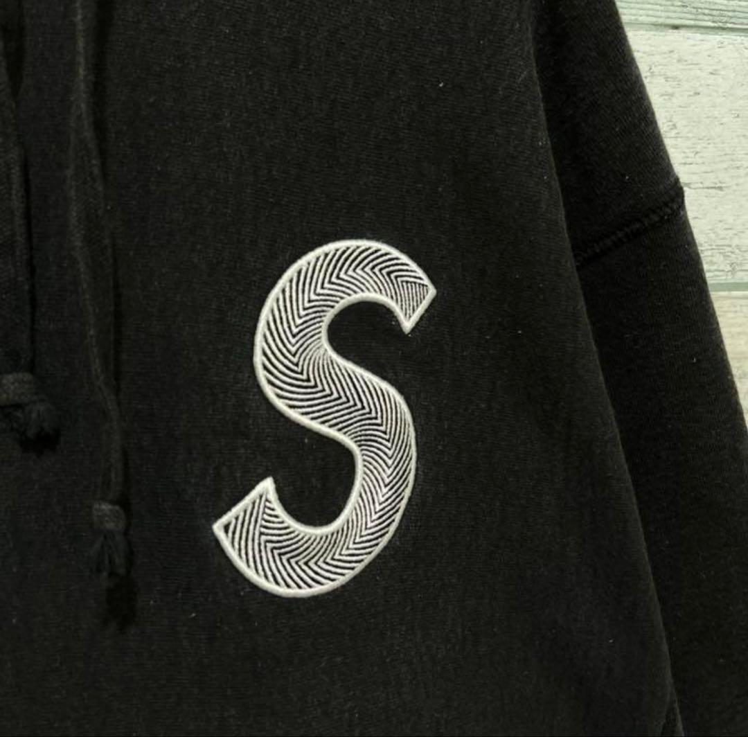 即完売モデル】シュプリーム☆刺繍 Sロゴ 入手困難 パーカー 希少