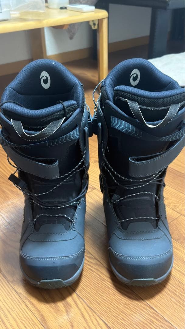 スノーボード DEELUXE DEEMON 26.5 スノーボード 26.5 DEELUXE DEEMON L3 BOA Deeluxe Deemon L3 BOA