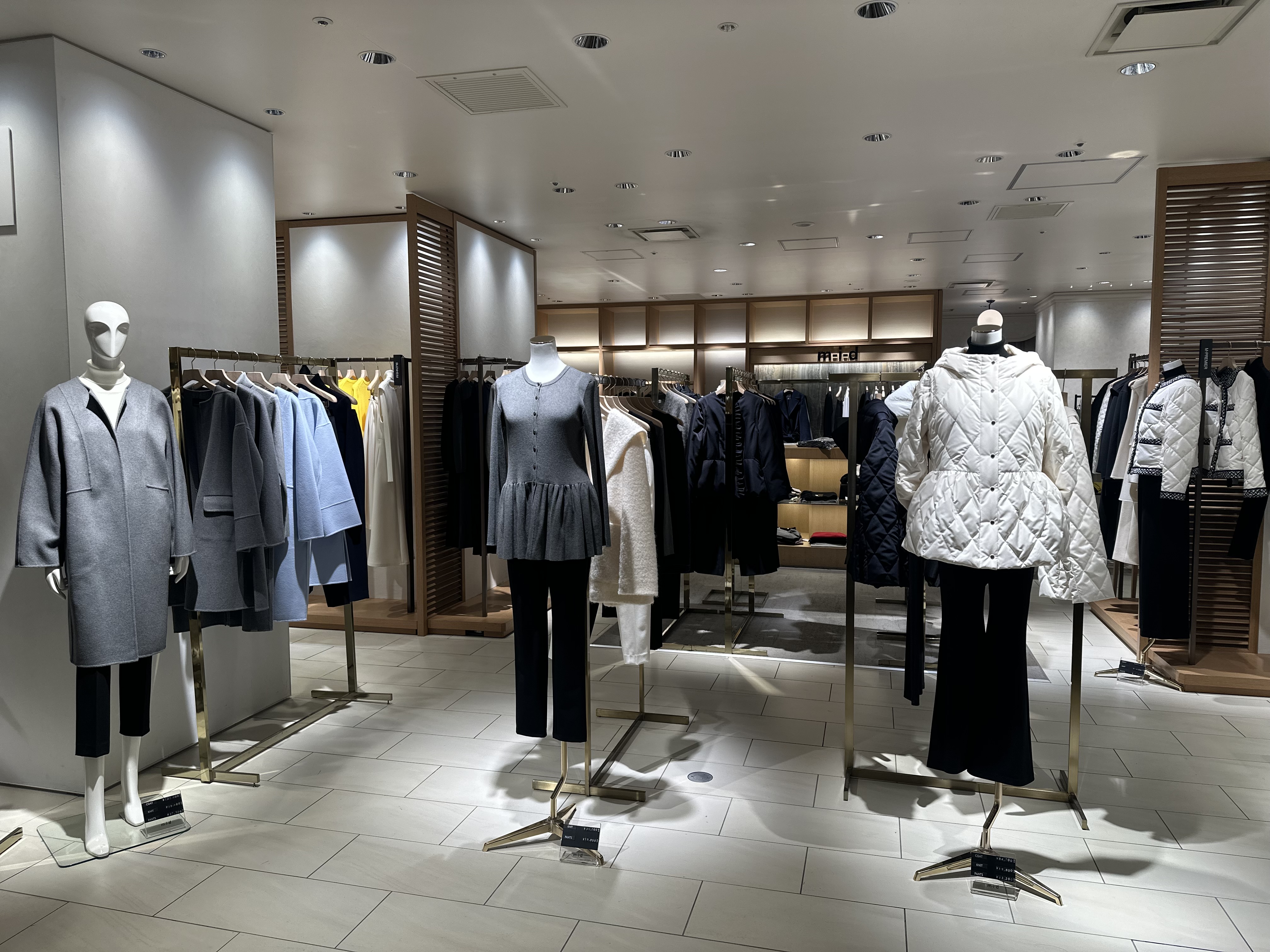 RECOMMEND ITEM / 2wayペプラムダウンジャケットがおすすめ！＠伊勢丹