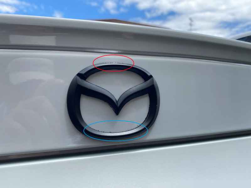 マツダ NDロードスターのエンブレムをラバースプレーで塗装してみた